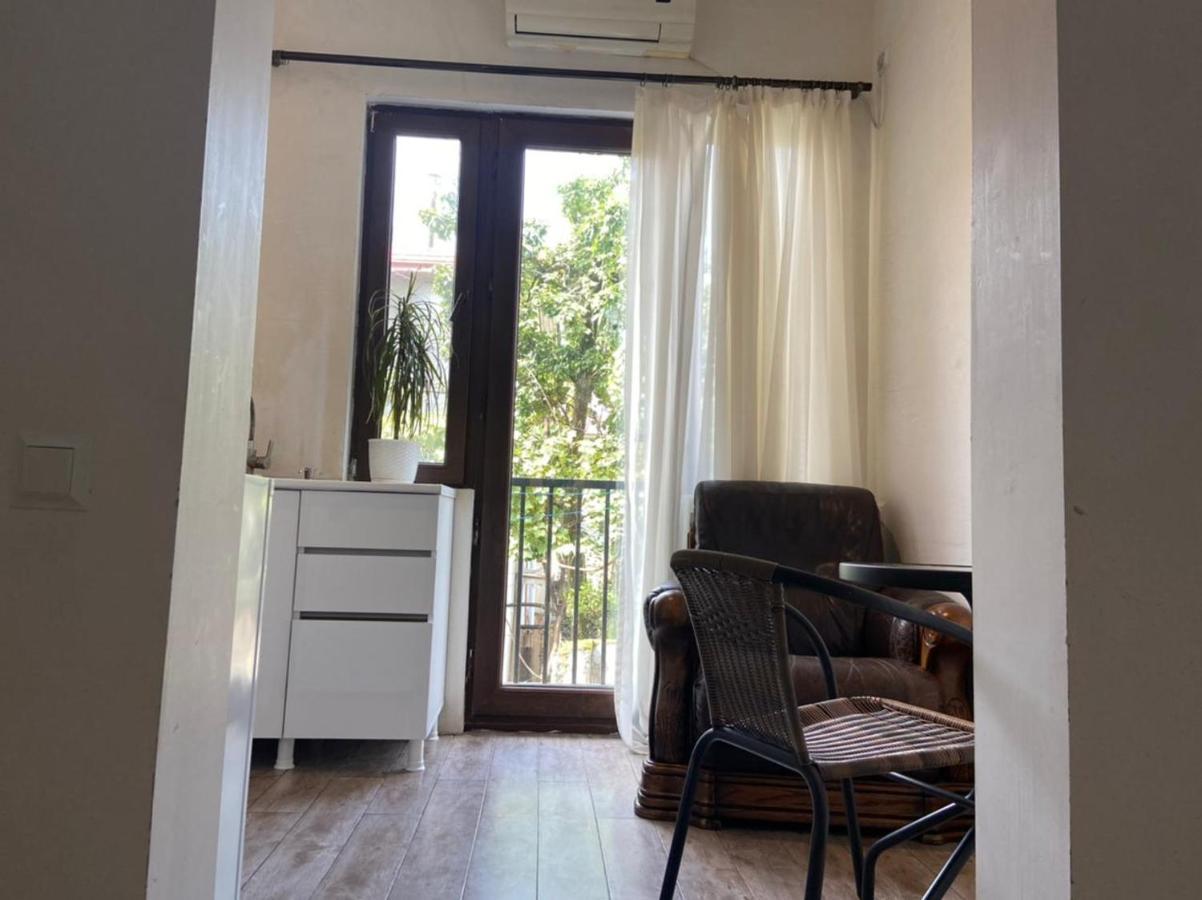 Gulnasi'S Guesthouse Batumi Eksteriør bilde