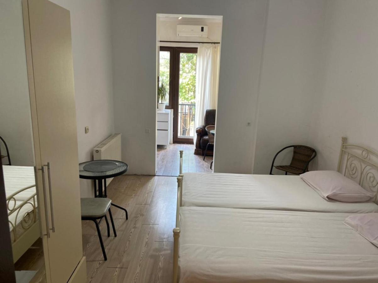 Gulnasi'S Guesthouse Batumi Eksteriør bilde