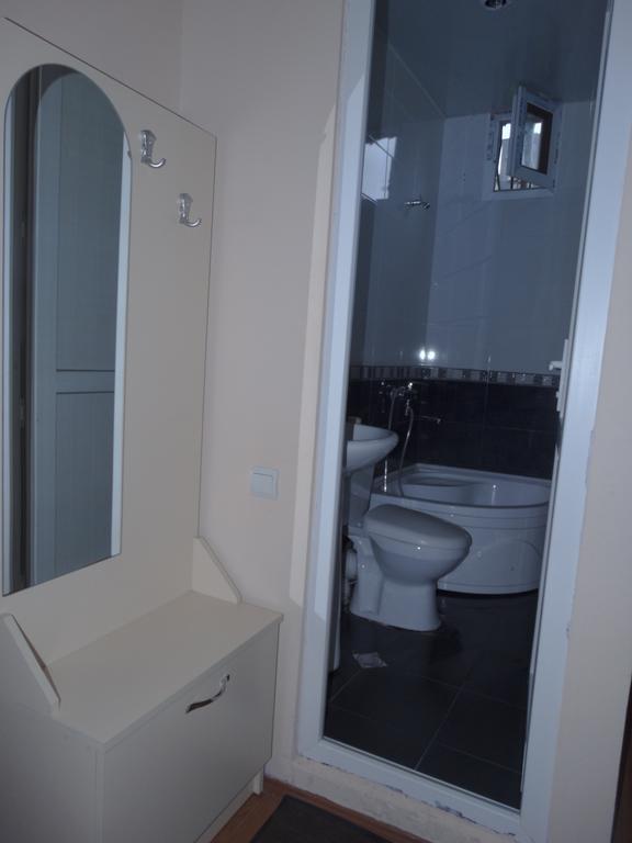 Gulnasi'S Guesthouse Batumi Eksteriør bilde