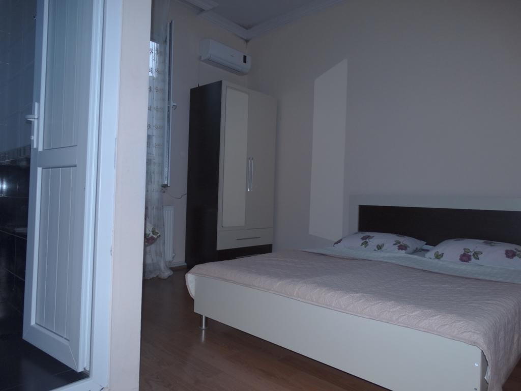 Gulnasi'S Guesthouse Batumi Eksteriør bilde