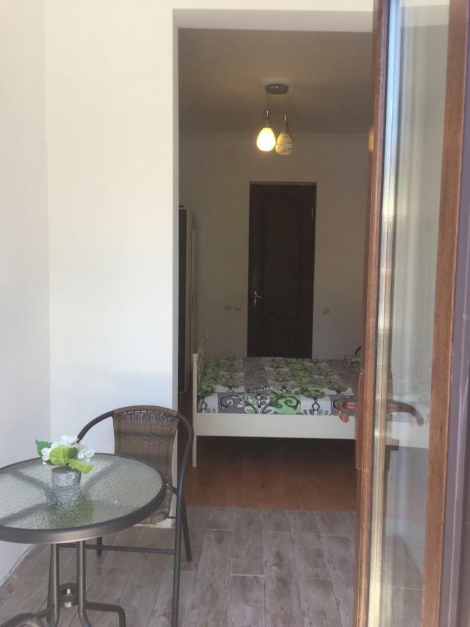 Gulnasi'S Guesthouse Batumi Eksteriør bilde