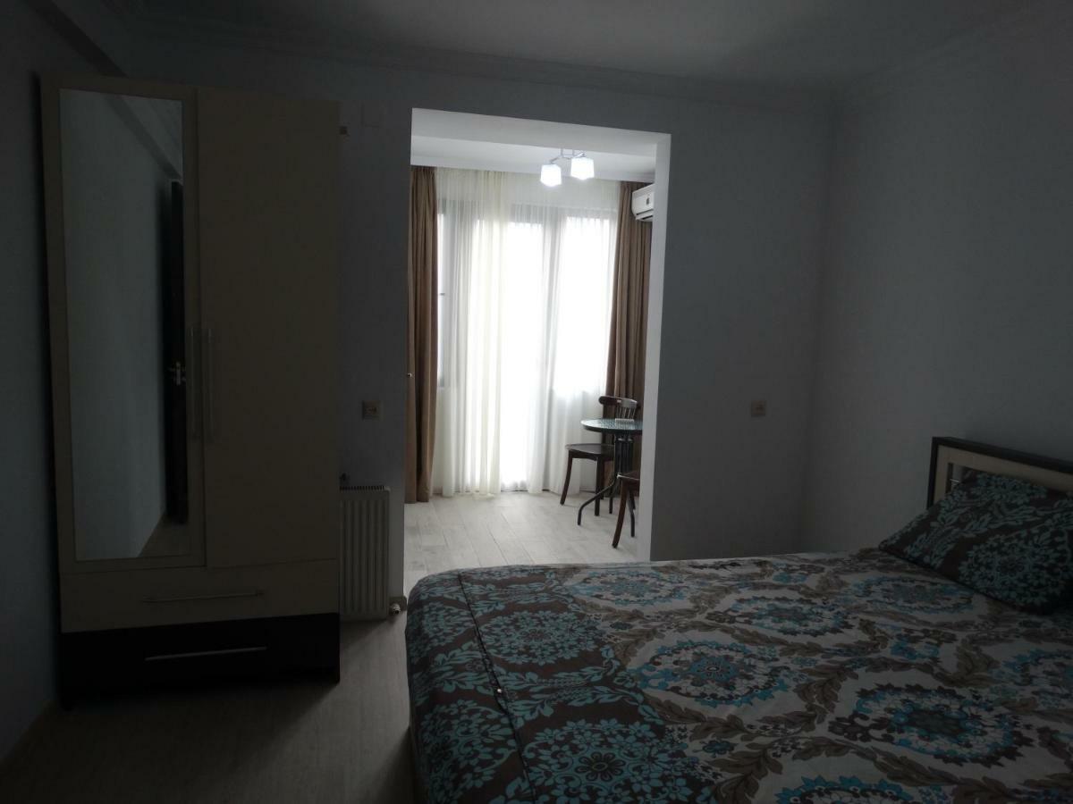 Gulnasi'S Guesthouse Batumi Eksteriør bilde
